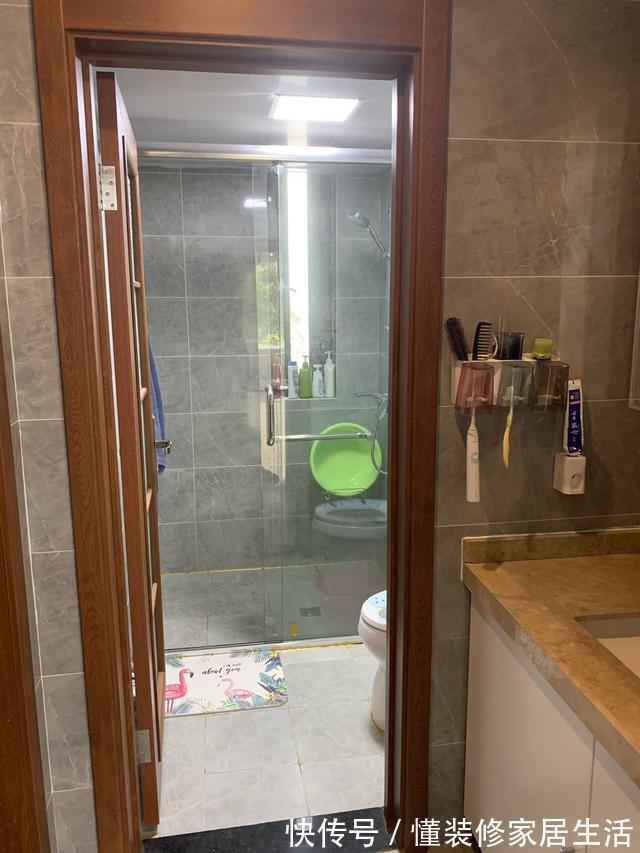 飘窗|简单装修的新房完工,就差软装布置,入户温馨大气,简约风很迷人