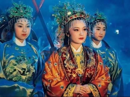 容貌|既没国色天香的容貌,才华又平平,元春怎么能够才选凤藻宫