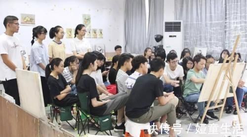 美术生!考试时间所剩不多,看美术生如何“力挽狂澜”,美术天赋使人佩服
