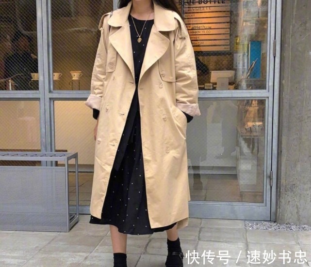 简约 风衣,我喜欢这样穿!简约精致又贼拉风,上街后非常吸睛!