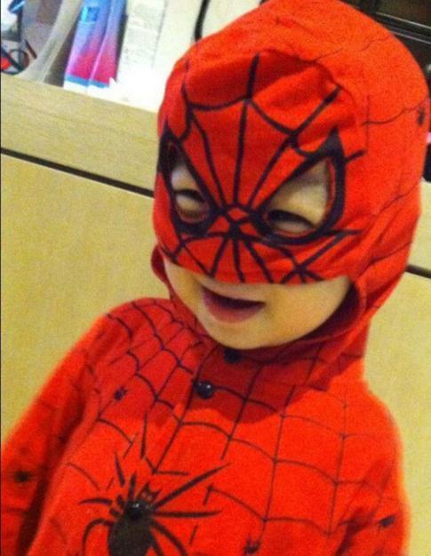 孩子|十张讽刺插图,揭示孩子现代童年和过去童年区别,家长看完会沉默