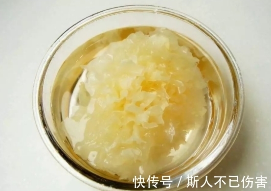 高血脂|42岁女子心悸1年暴瘦35斤,医生:4种食物是“刷脂王”,可多吃