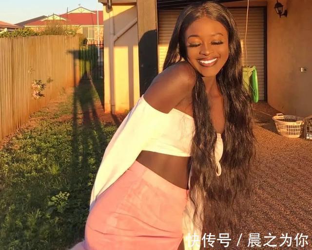 非洲女孩|非洲女孩热爱健身,被誉为“刚果黑珍珠”,前凸后翘遭键盘侠嘲讽