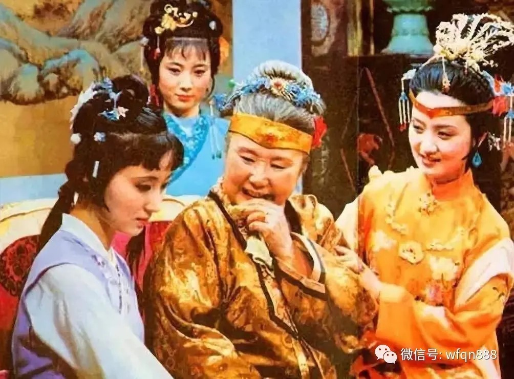 端午节@薛宝钗真的爱贾宝玉吗?看看元春这次送的端午节礼物,你就知道了