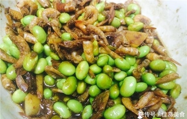 干虾做法,百吃不厌,我隔三差五做一次,鲜香嫩滑,吃完还想吃