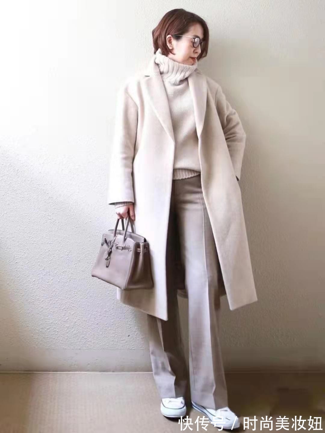 高腰裤|秋冬“长大衣”不一定配裙子,搭配这4款长裤,穿出优雅气质