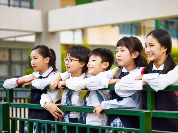 近视|暑假来了，如何预防孩子近视？专家这样说→