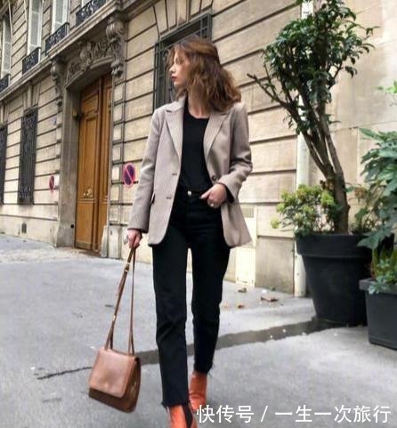 洛薇 秋天街头的“法式优雅”，我劝你这样穿，法国女人的时髦，你也有！