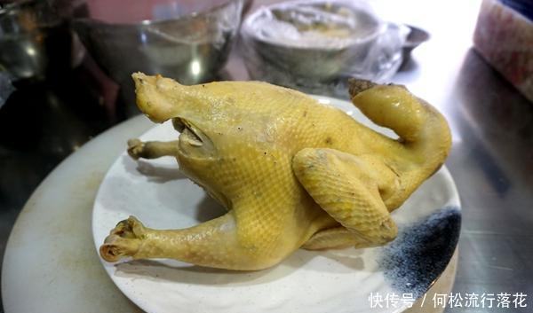 鹅卵石|那几年石爆江湖菜——鹅卵石爆炒出的特色 鲜嫩可口一吃难忘