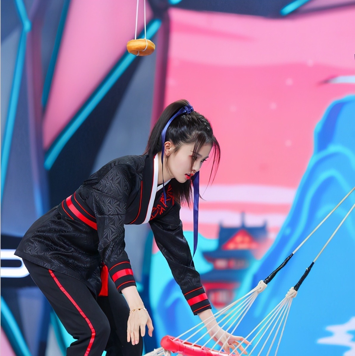 杜海濤|快樂大本營成毅變吊床舞者,趙露思唱歌跑調,藍忘機不忍直視!