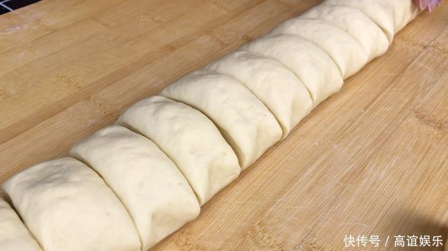 电饭锅版蜂蜜小面包,不放一滴水蓬松暄软,我们全家人都爱吃