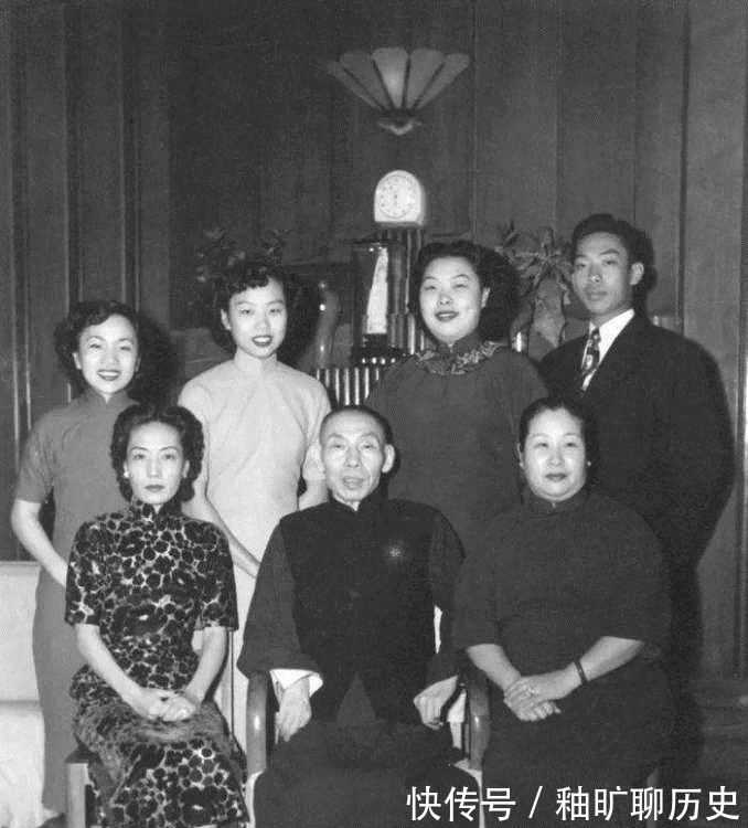 照片$民国名媛孟小冬,到底有多美?看完照片后,才知道什么叫气质逼人