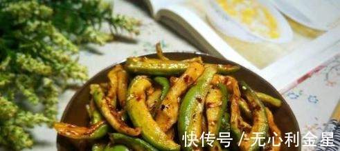 这种菜的维生素是梨的8倍，却只要6毛一斤，特别适合冬天吃！