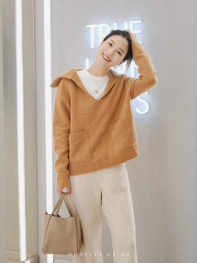 秋天|秋天怎么能少了大地色的衣服呢?大衣配格子半身裙,高级又洋气