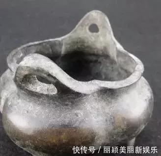 原来小时候糟蹋过那么多宝贝,难怪现在的古董都很贵