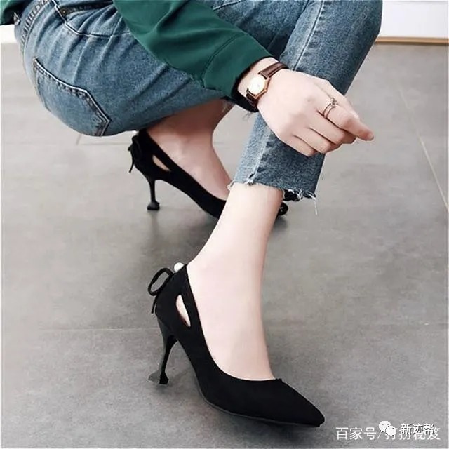 一字扣|回头率爆棚！气质女人必备的时尚高跟鞋，穿上女人味爆棚！