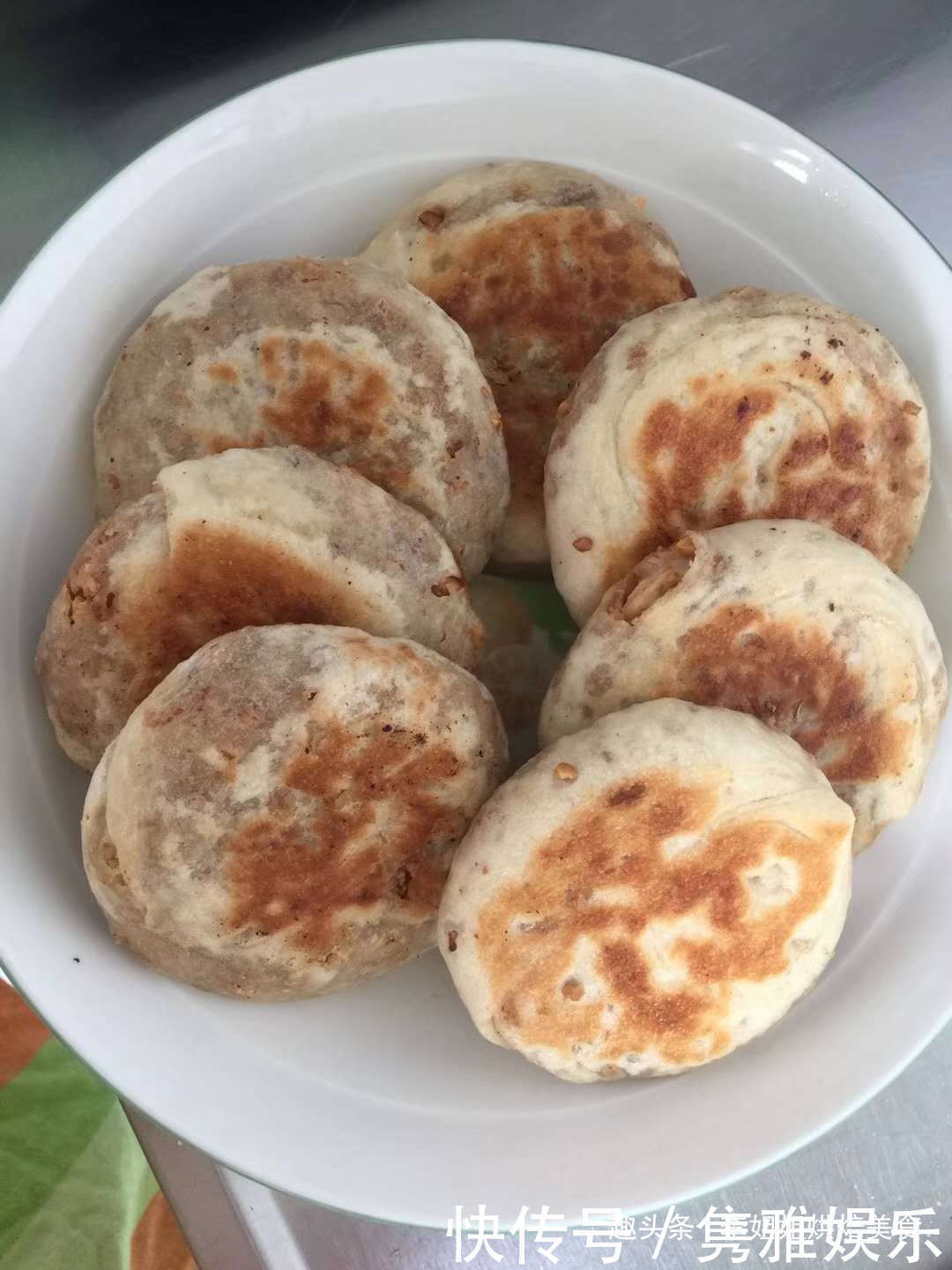 一款简单易学的花生饼,香香脆脆,外酥内软,又营养又美味