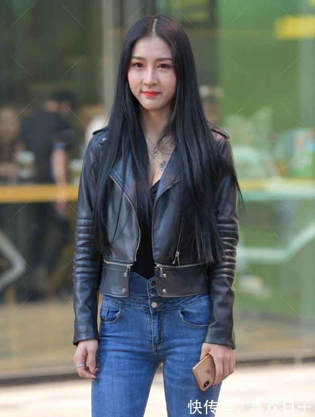皮衣 黑色皮夹克搭配牛仔裤,修身又显瘦,打造时尚高级风!