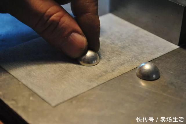 这件暗藏机关的项链，又变手链的可拆搭扣