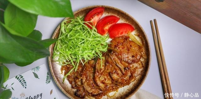 日本特色料理,猪肉生姜烧,在家就能轻松搞定,比西餐牛排还好吃