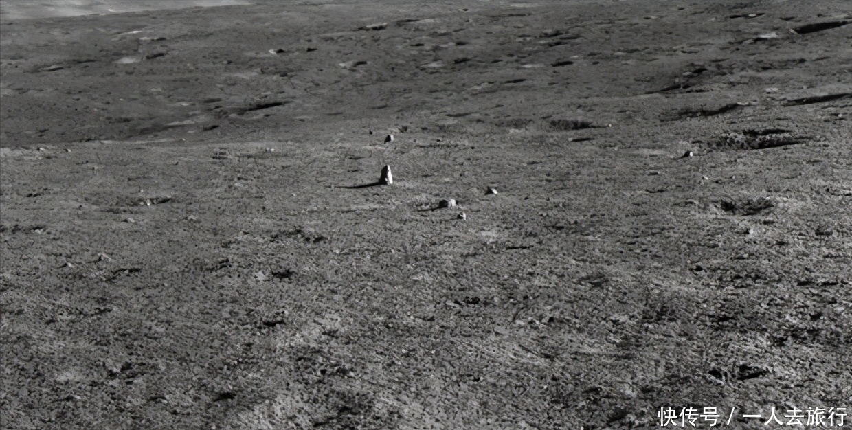 嫦娥4号在月球表面,发现神秘“石碑”结构,它隐藏着什么秘密?