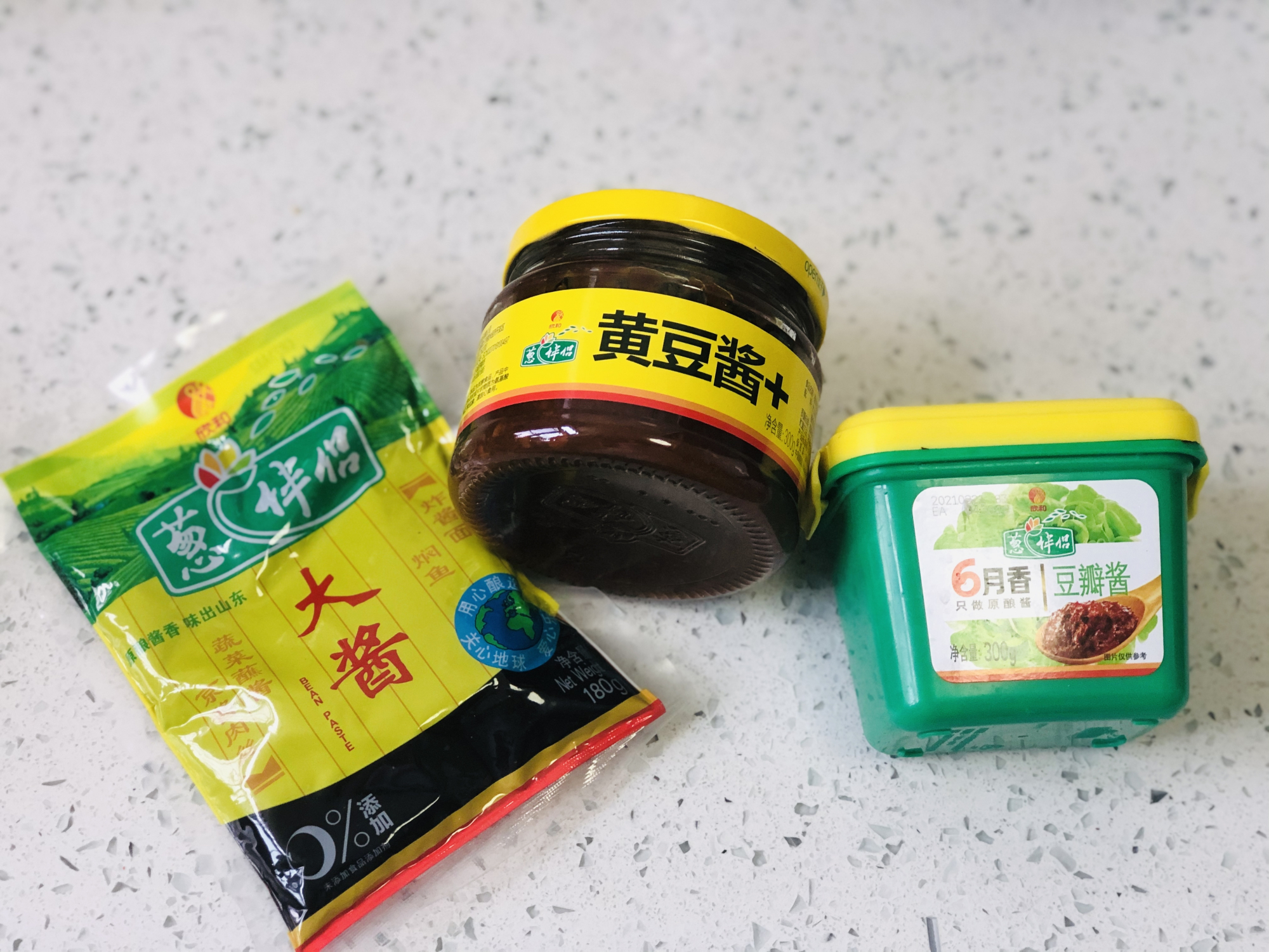 做炸酱面，豆瓣酱和甜面酱选哪个很多人做错，难怪炸酱吃着不香