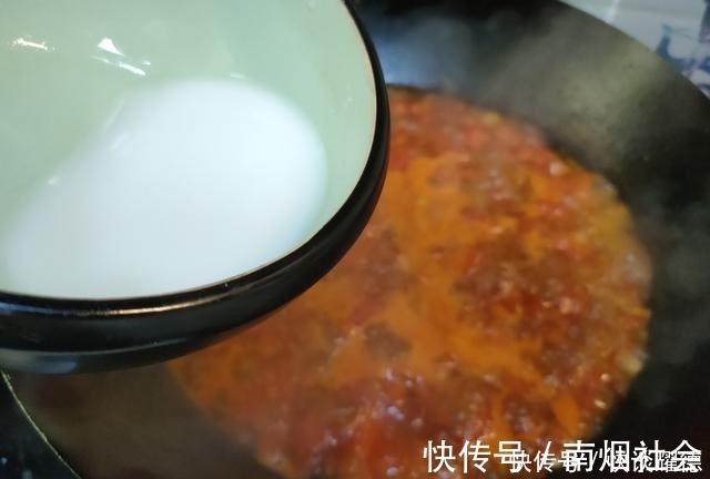 西红柿鸡蛋面怎么做才好吃？打卤是关键，教你正确做法，太香了