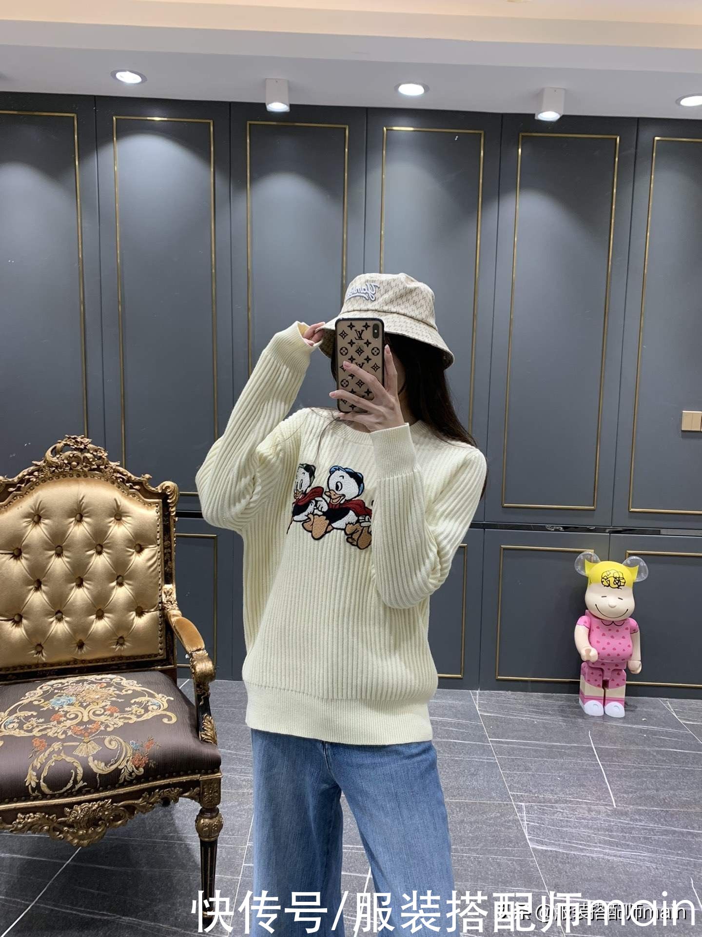 印花毛衣，春天穿正好，教你4个精致又时髦的穿搭思路