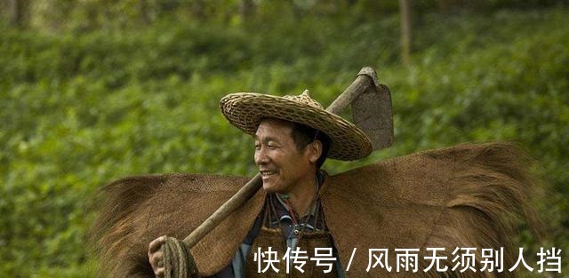 水车&老农夫一上联“水车车水,水随车,车停水止”,下联千古绝对!