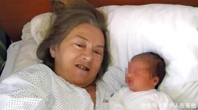 王奶奶|同小区溜娃,49岁妈妈和49岁奶奶的差距一目了然,现状让人唏嘘