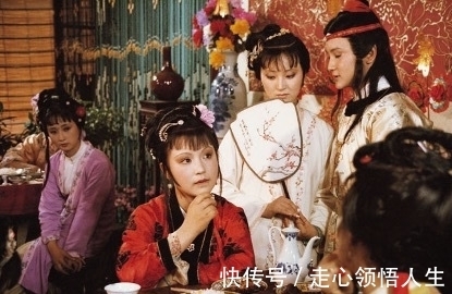 贾府|元春省亲后,湘云为何立刻现身贾府?宝玉不明白,贾母却看得透彻