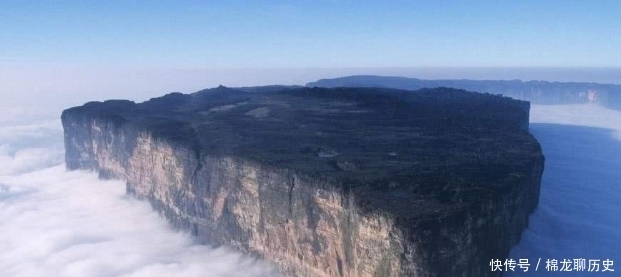 世界|世界上最神奇的山，不仅山顶是平的，而且拥有900多米的瀑布！