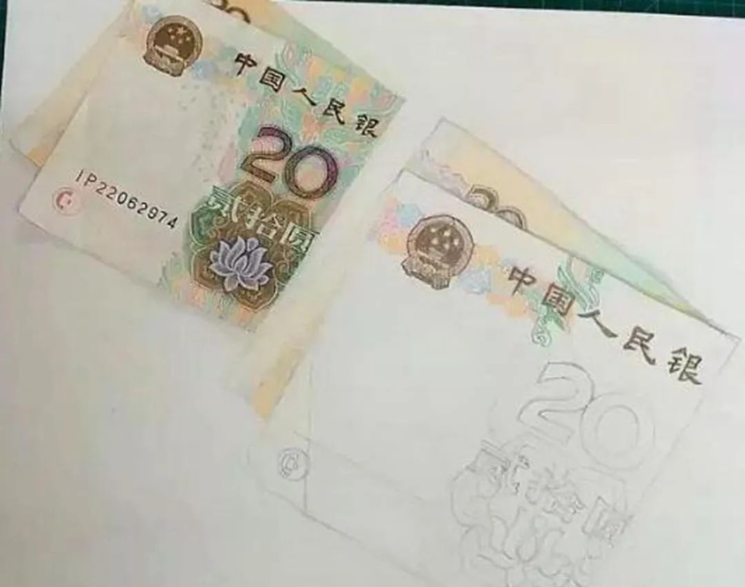 不知者不罪|美术生又来炫技了，画出的人民币以假乱真，老师直言“脑阔疼”
