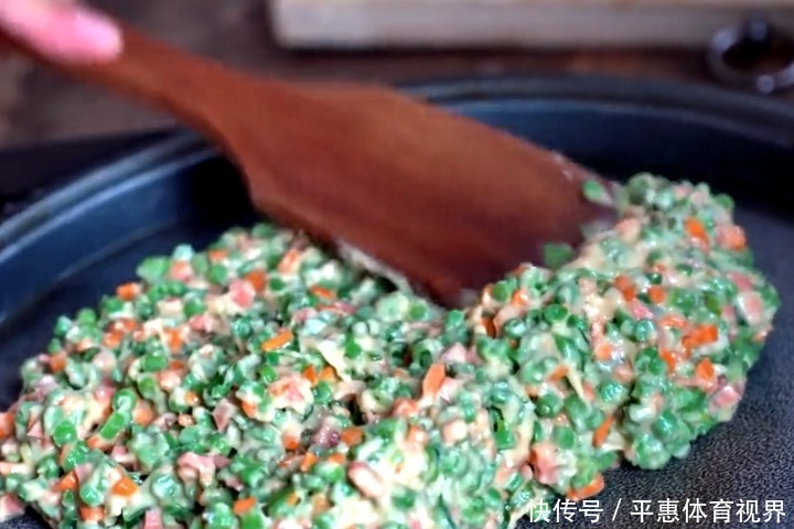 豆角|做豆角饼时,不要加一滴水,加点鸡蛋,口感暄软又营养,全家都爱