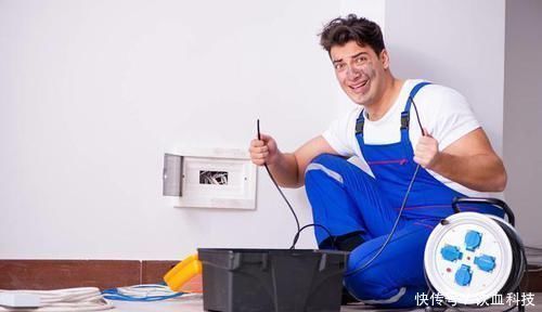 线槽|埋在墙里的电线烧坏了怎么办老电工教你2招,不拆墙就解决