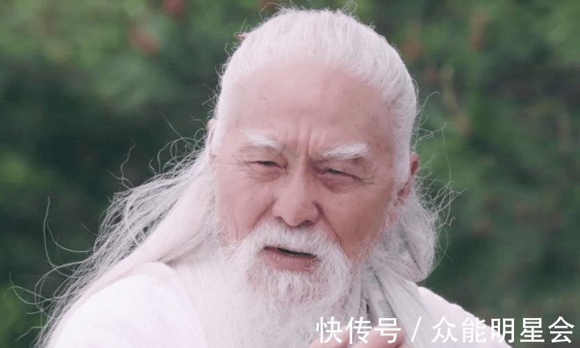 武功@杨过自创掌法,是否能打赢张无忌?答案藏在乾坤大挪移第六层中