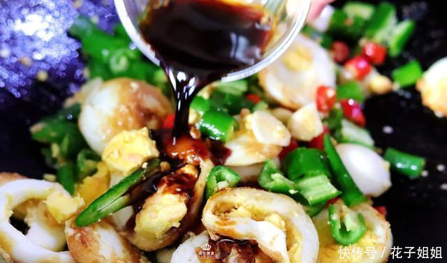 外焦里嫩|辣椒炒蛋又有新做法，外焦里嫩，香辣下饭，比传统做法好吃10倍