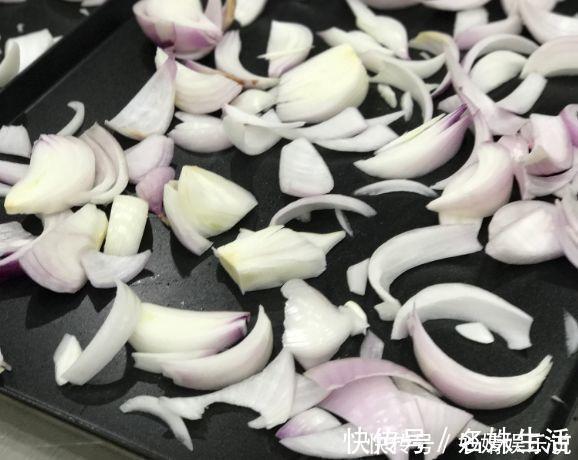 沙子|盆里埋点它,小虫子全没了,花越长越茂盛!