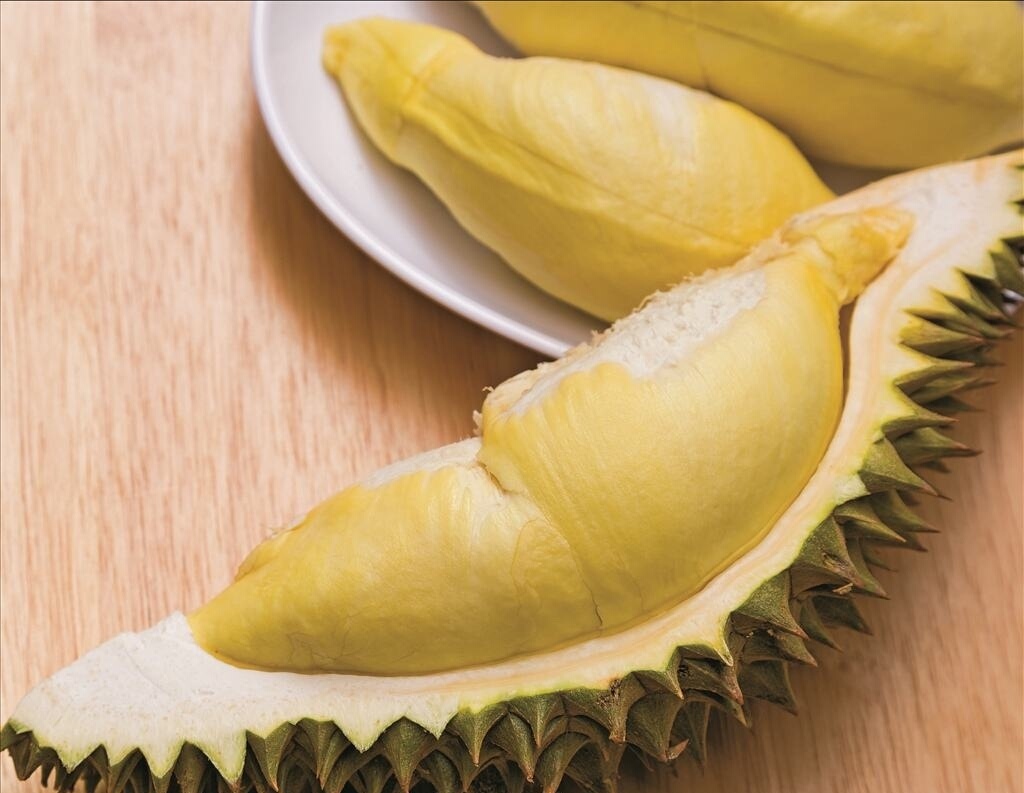 水果|女性不想老得快,脸上爬满皱纹,3种水果可美容,第3种很少人吃