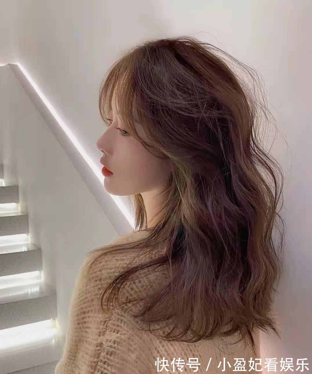 披发|你适合“披头发”还是“扎头发”,主要取决于这三个部位