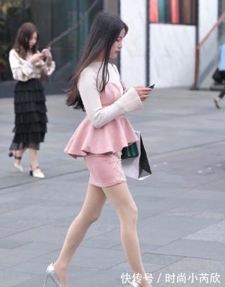 高跟鞋 选择时尚大方的裙装穿搭,让你的造型充满自信气韵