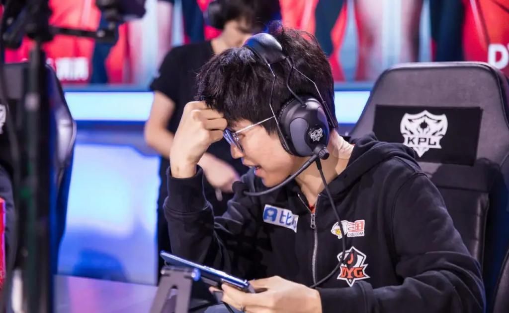 俱乐部|KPL：数据不会骗人，DYG萧玦全面优于久诚，这真没想到！