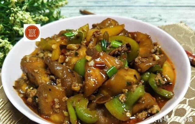 夏天茄子最好吃,5分钟学会3种做法,做法非常简单、吃一次忘不了