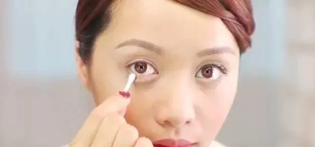 质地的眼霜|眼霜凭什么贵?脂肪粒又是如何形成的?