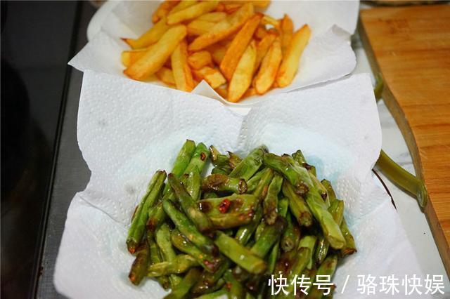 豆角|土豆烧豆角,炸得酥而不焦,口感咸香适度,这几步学会上桌就抢光