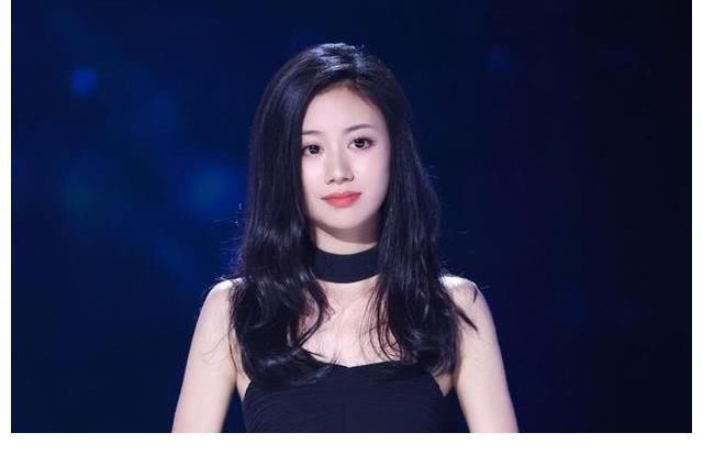 中国好声音收官，李克勤战队伍珂玥强势夺冠，为何亚军备受争议