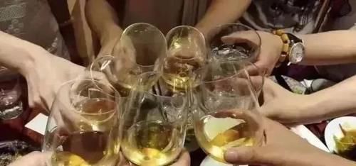 最健康的养生方法，就一个字！不是吃补药、不是运动，而是…