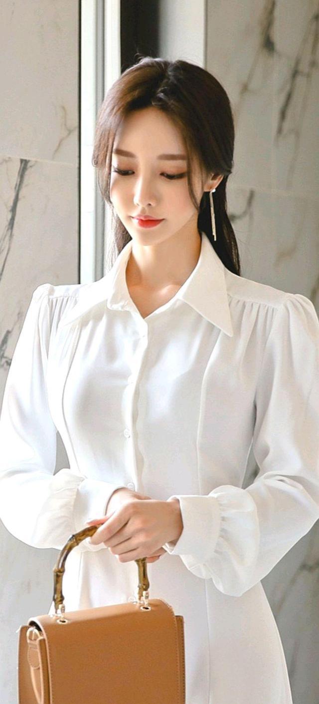 孙允珠时尚穿搭收腰长款白色衬衫连衣裙