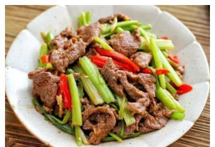 芹菜|孩子每天坚持健身力气大了不少，多吃清爽菜，增强力量身体棒