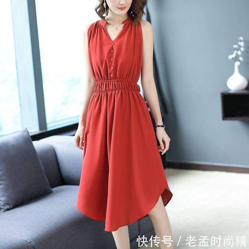 高雅灰 如此漂亮的”高雅灰“高级裙,确实有点贵,但特别受60后爱戴